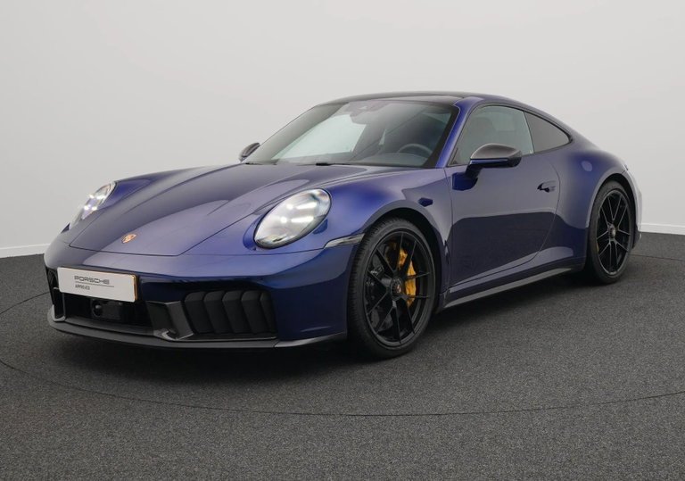Porsche 992.2 Carrera 4 GTS
