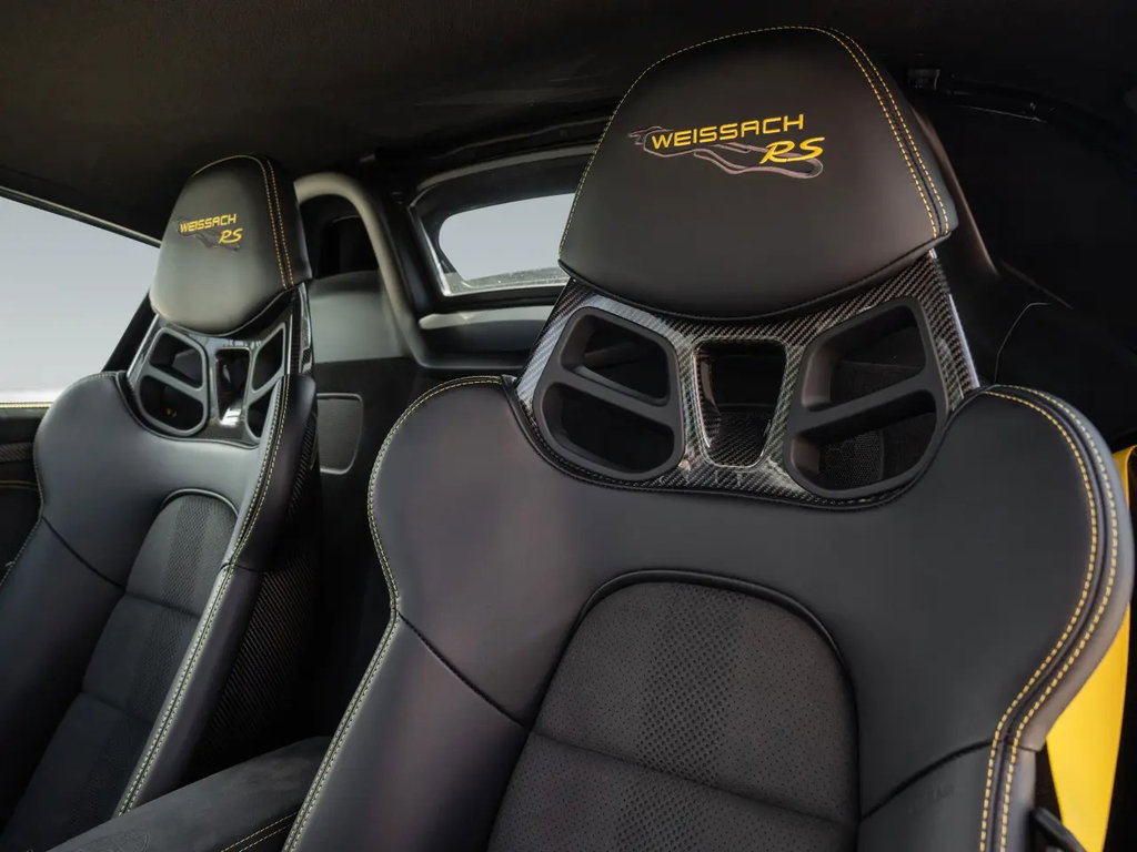 Porsche 718 Spyder RS
