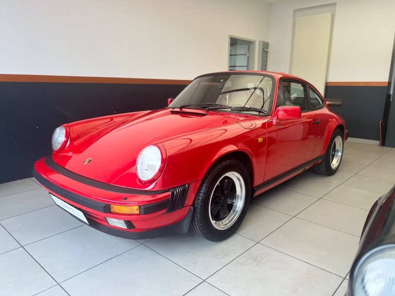 Porsche 911 Carrera 3.2