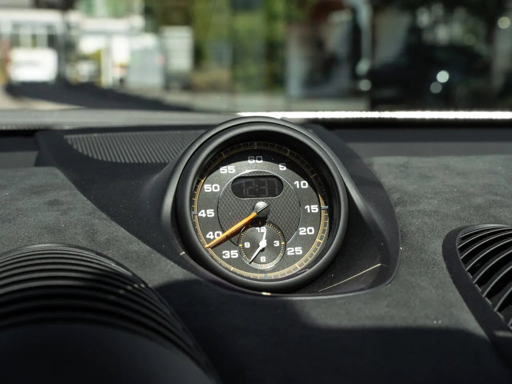 Porsche 718 Spyder RS