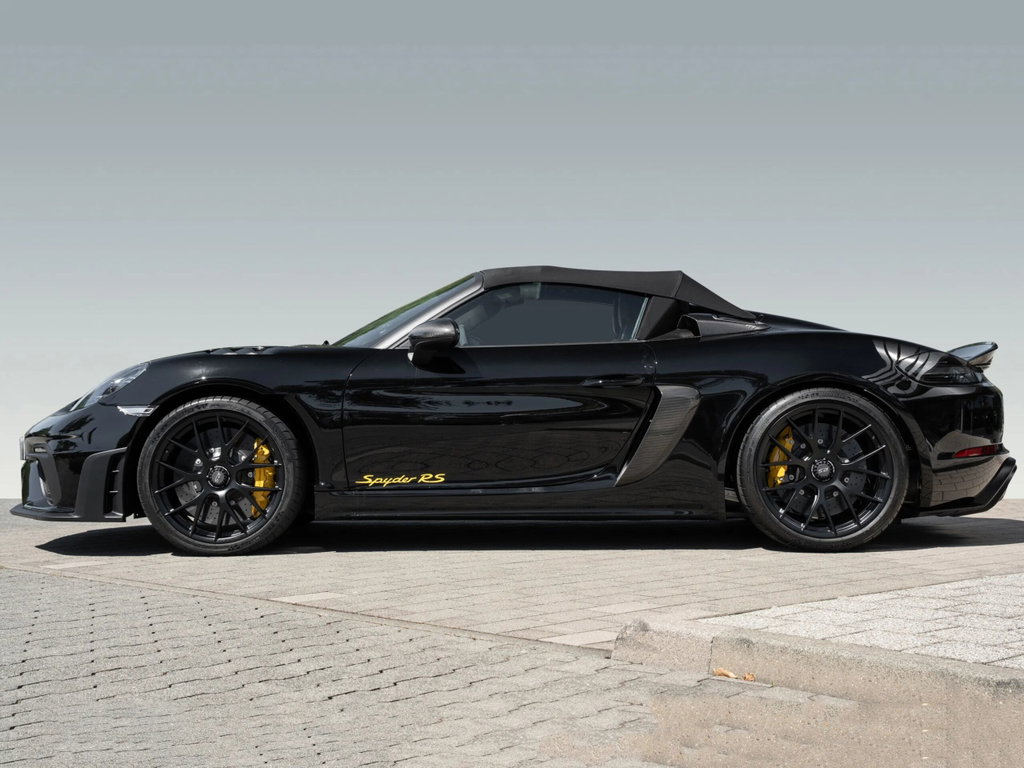 Porsche 718 Spyder RS