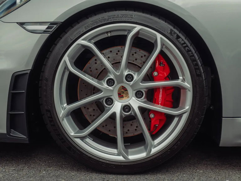 Porsche 718 Spyder