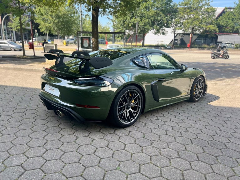 Porsche 718 Cayman GT4 RS