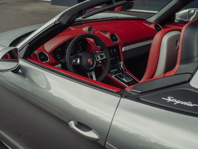 Porsche 718 Spyder