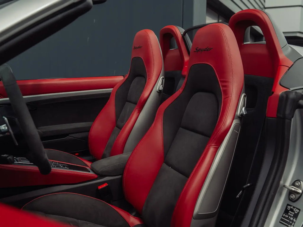 Porsche 718 Spyder