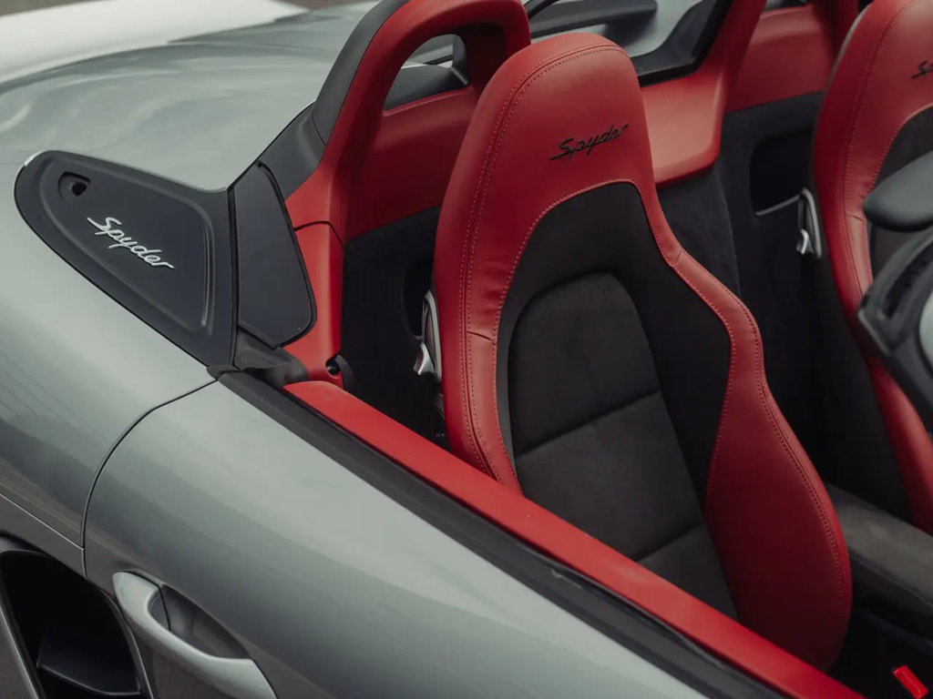 Porsche 718 Spyder