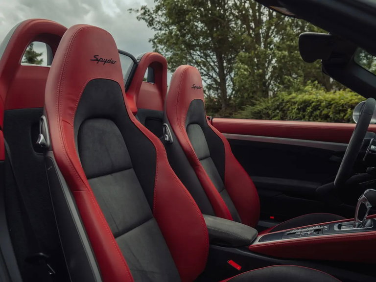 Porsche 718 Spyder