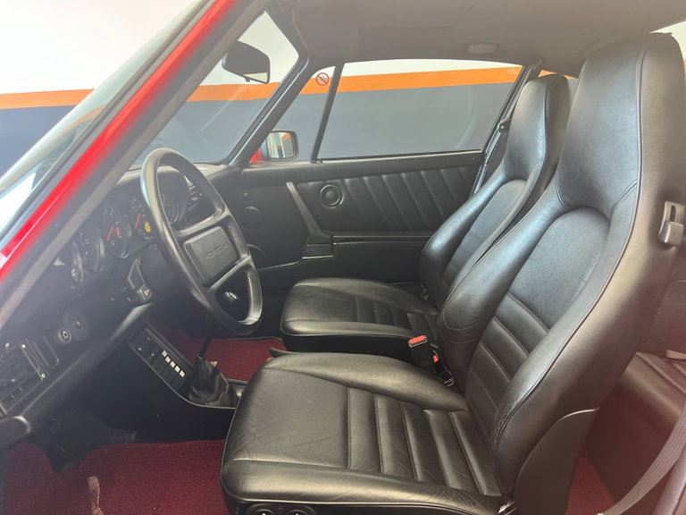Porsche 911 Carrera 3.2