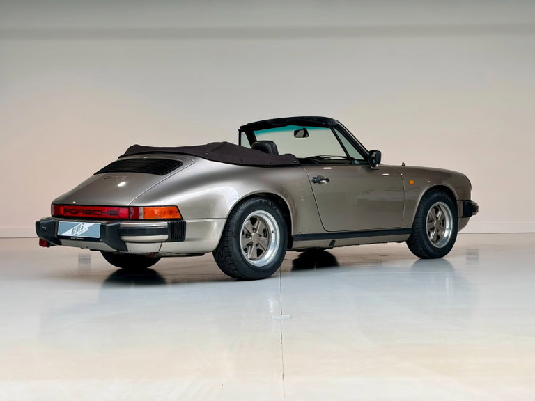 Porsche 911 Carrera 3.2