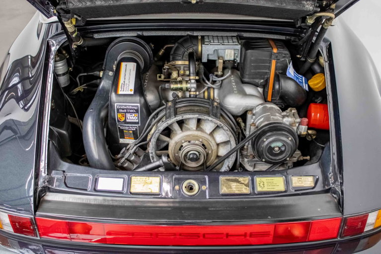 Porsche 911 Carrera 3.2 « 25 Jahre 911 »