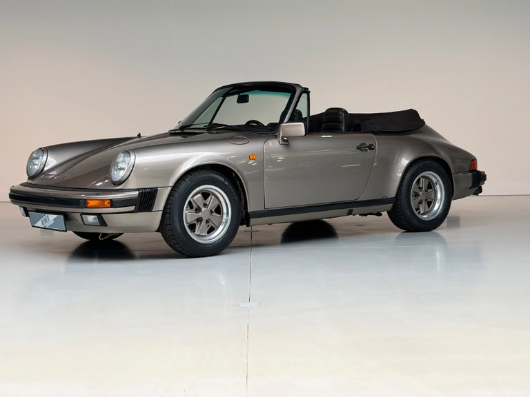 Porsche 911 Carrera 3.2
