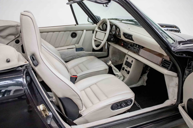 Porsche 911 Carrera 3.2 « 25 Jahre 911 »