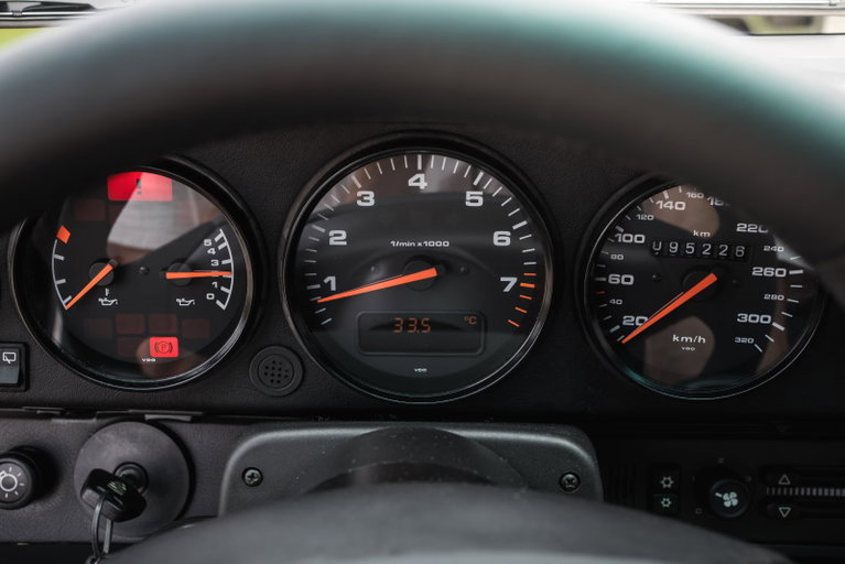 Porsche 964 Carrera 4 WTL