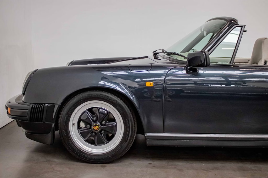 Porsche 911 Carrera 3.2 « 25 Jahre 911 »
