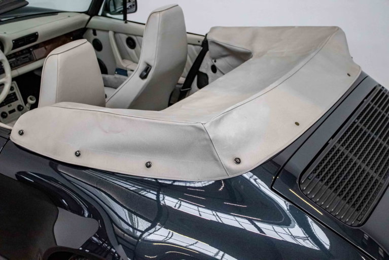Porsche 911 Carrera 3.2 « 25 Jahre 911 »