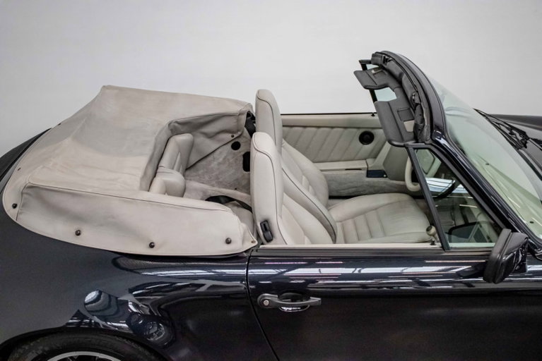 Porsche 911 Carrera 3.2 « 25 Jahre 911 »