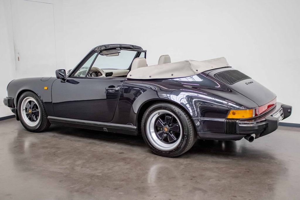 Porsche 911 Carrera 3.2 « 25 Jahre 911 »