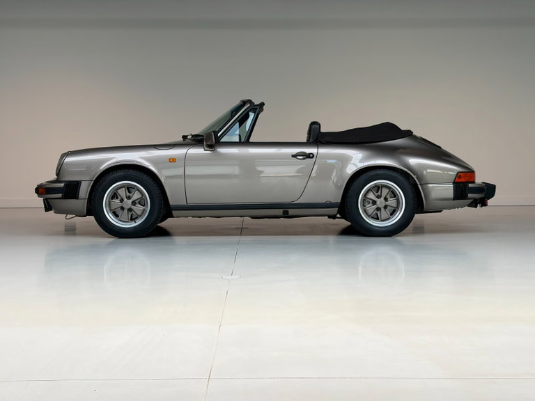 Porsche 911 Carrera 3.2