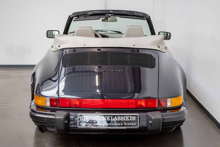 Porsche 911 Carrera 3.2 « 25 Jahre 911 »