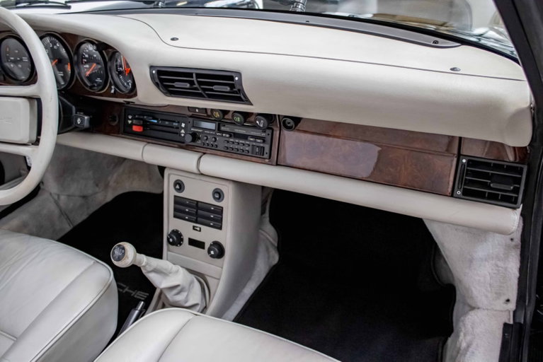 Porsche 911 Carrera 3.2 « 25 Jahre 911 »