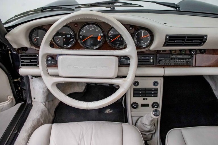 Porsche 911 Carrera 3.2 « 25 Jahre 911 »