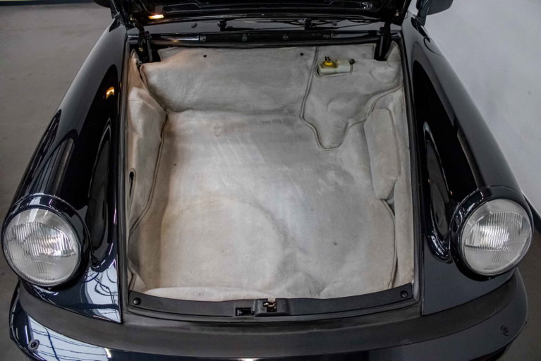Porsche 911 Carrera 3.2 « 25 Jahre 911 »