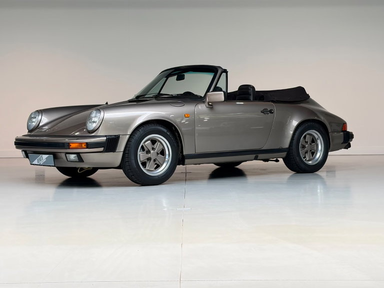 Porsche 911 Carrera 3.2