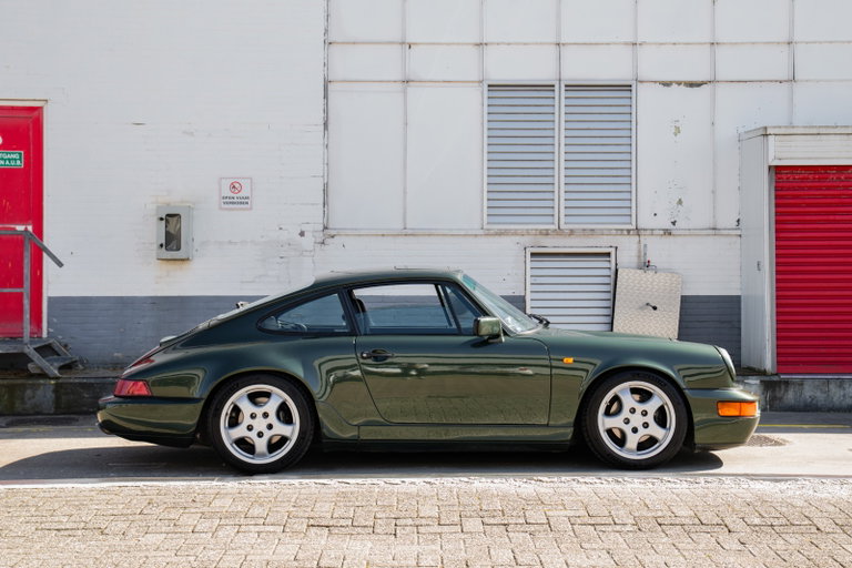 Porsche 964 Carrera 4
