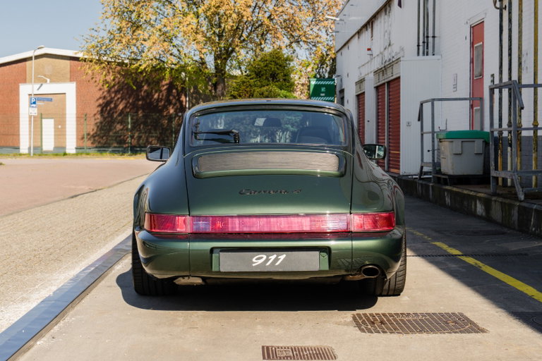 Porsche 964 Carrera 4