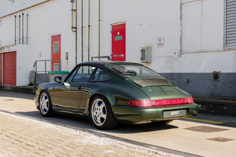 Porsche 964 Carrera 4