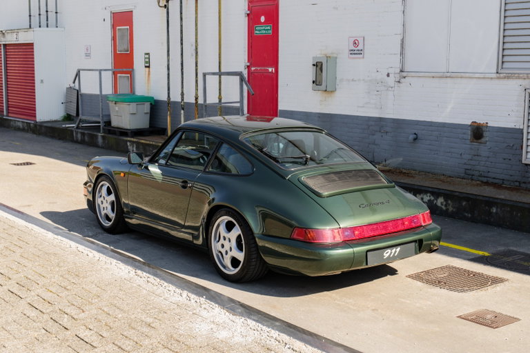 Porsche 964 Carrera 4