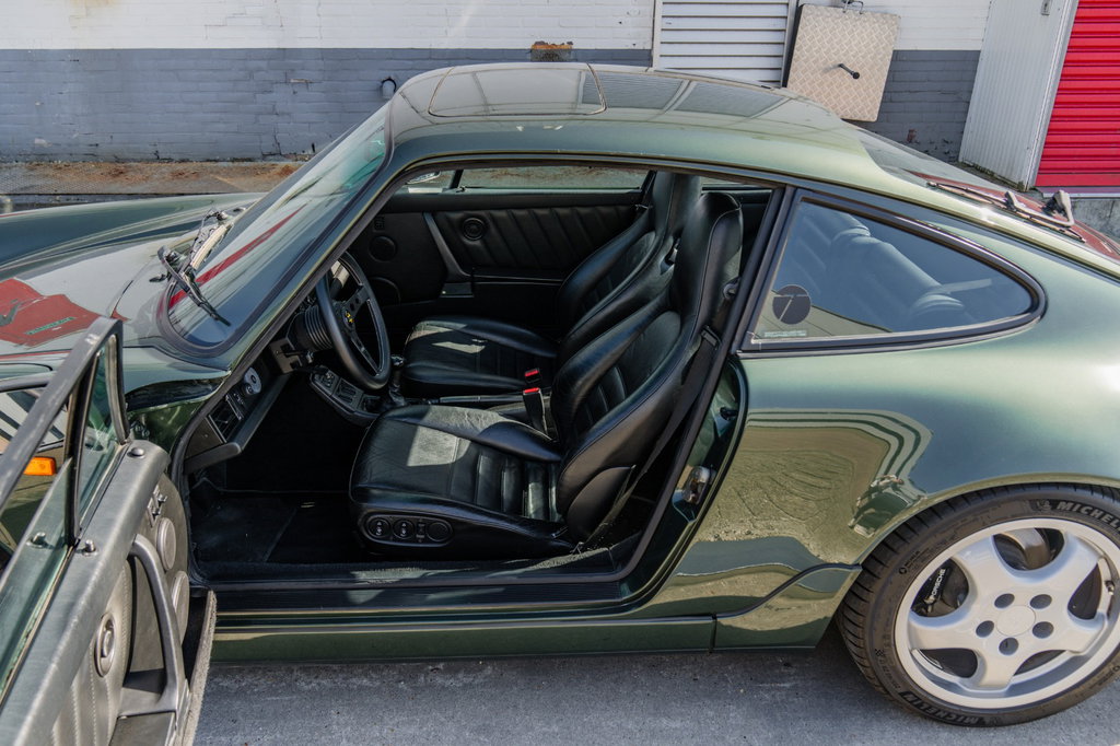 Porsche 964 Carrera 4
