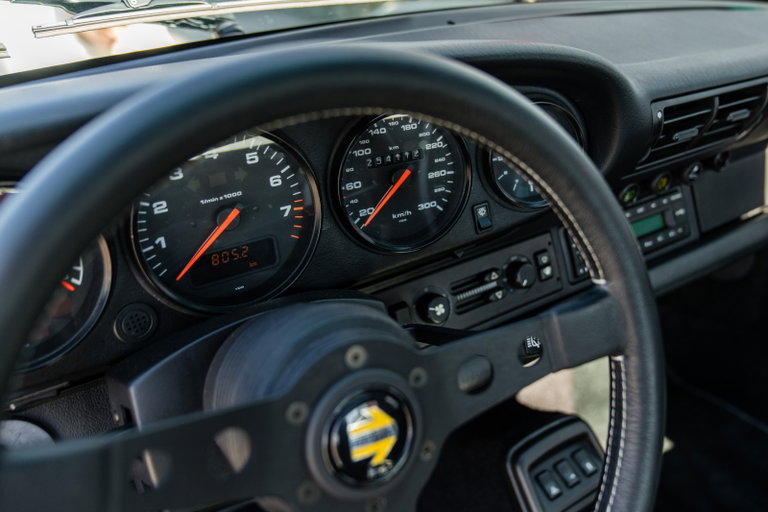 Porsche 964 Carrera 4