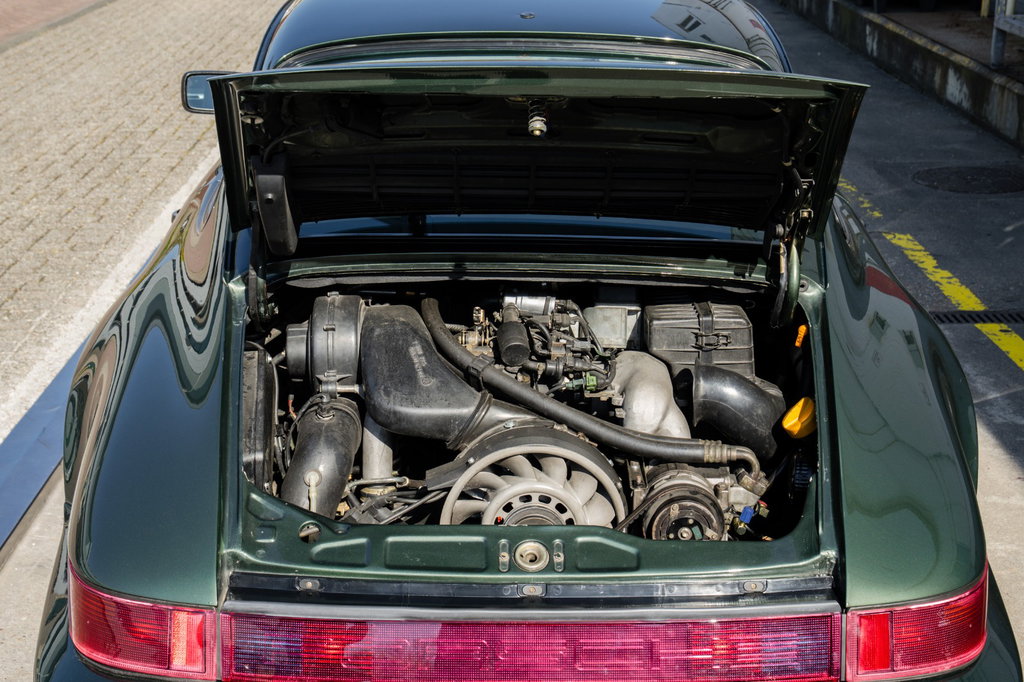 Porsche 964 Carrera 4