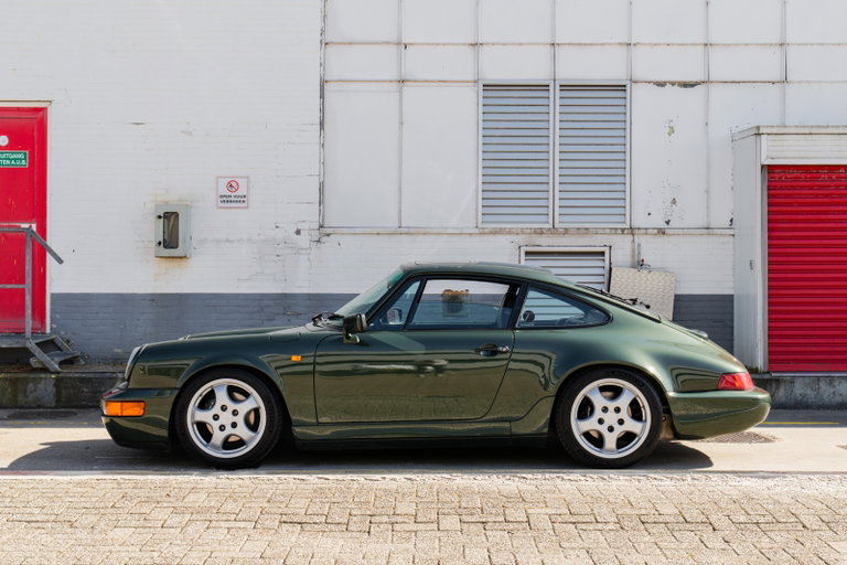 Porsche 964 Carrera 4
