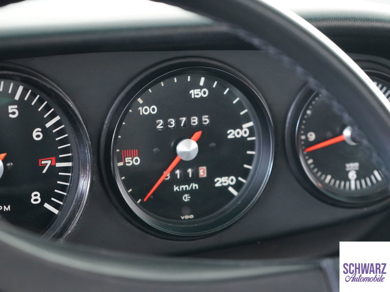 Porsche 911 E