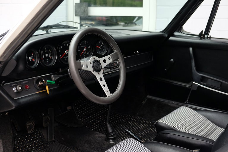 Porsche 911 T