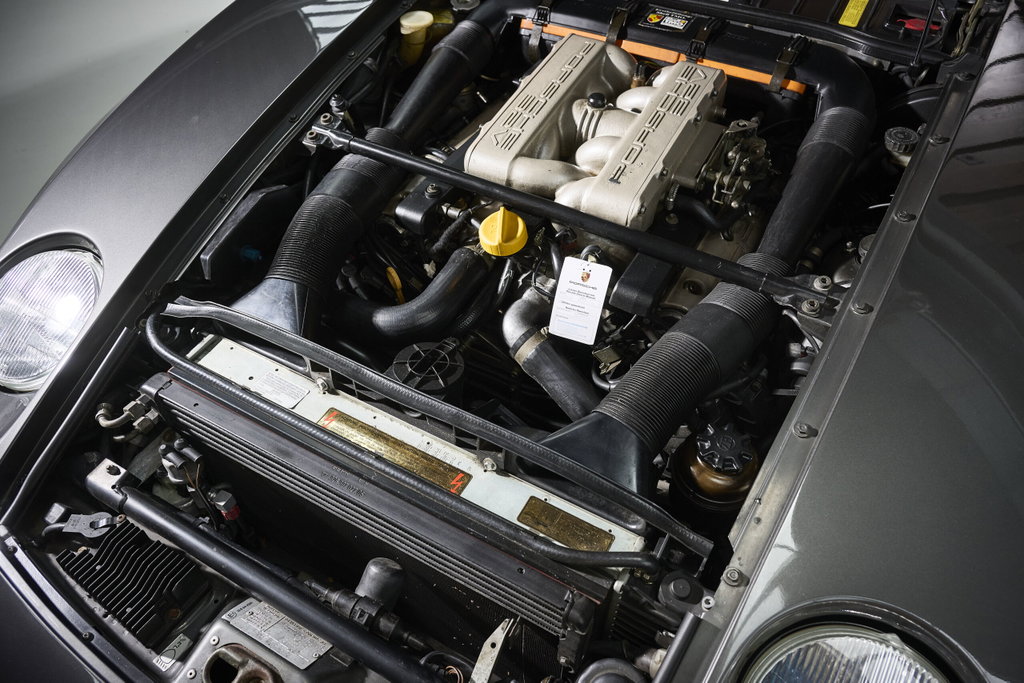 Porsche 928 S4