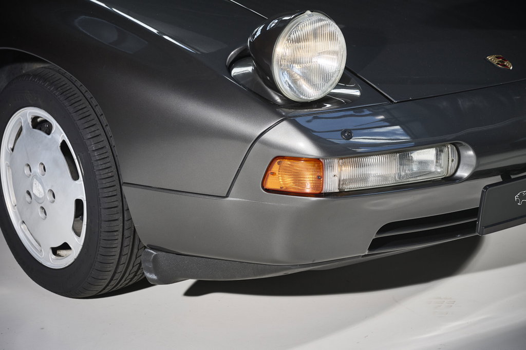 Porsche 928 S4