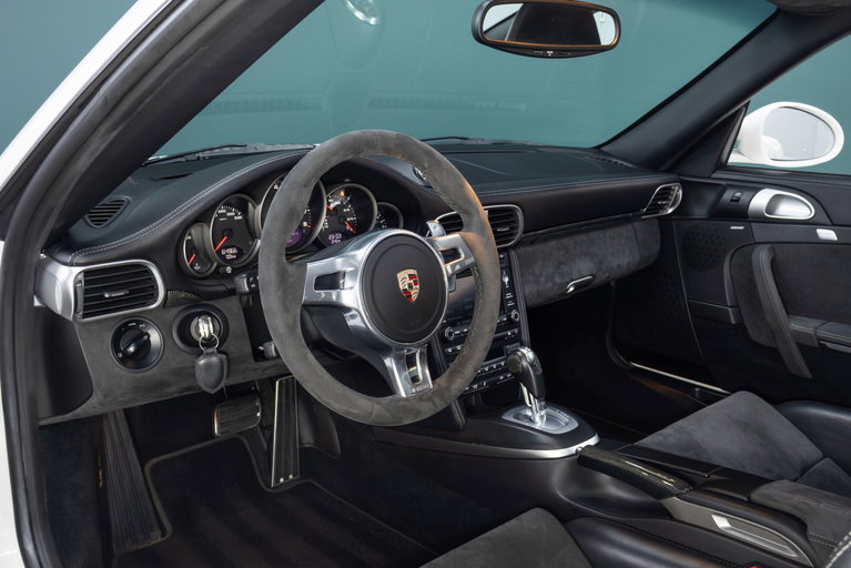 Porsche 997.2 Carrera GTS