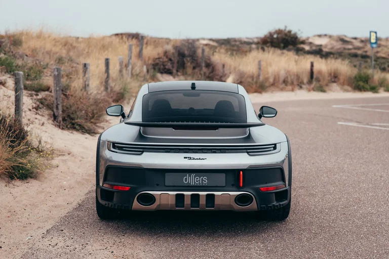 Porsche 911 Dakar