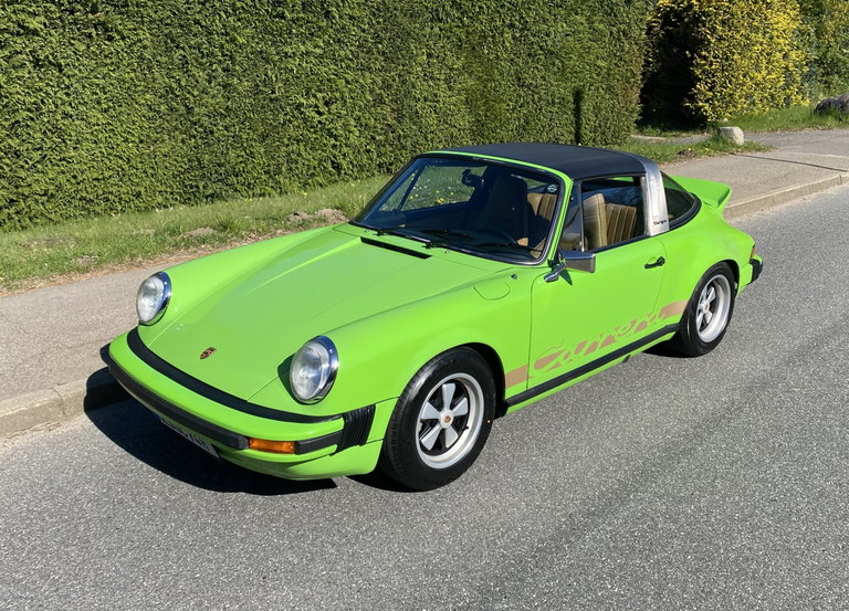 Porsche 911 Carrera