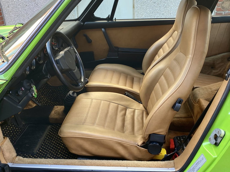 Porsche 911 Carrera (US)