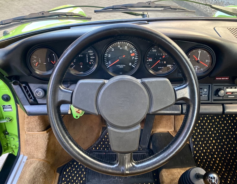 Porsche 911 Carrera (US)