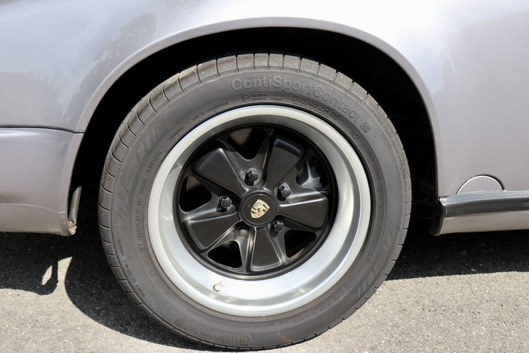 Porsche 911 Carrera 3.2 (US)