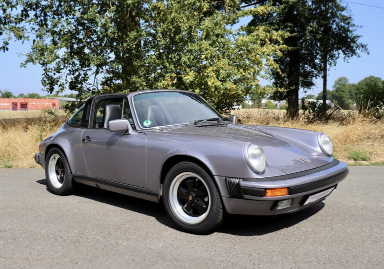 Porsche 911 Carrera 3.2