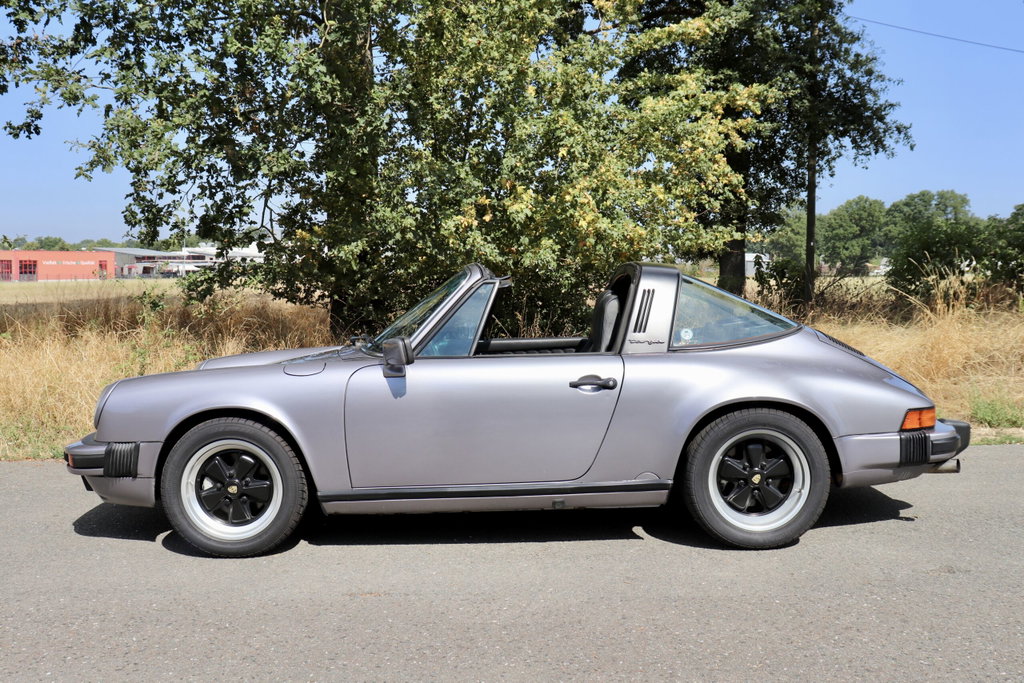 Porsche 911 Carrera 3.2 (US)
