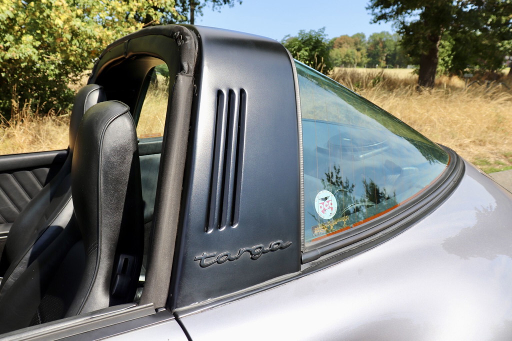 Porsche 911 Carrera 3.2 (US)