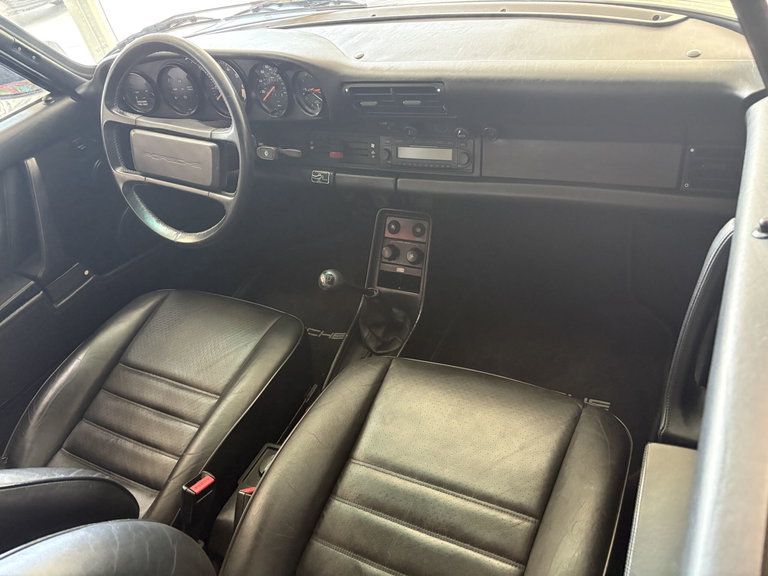 Porsche 911 Carrera 3.2 (US)