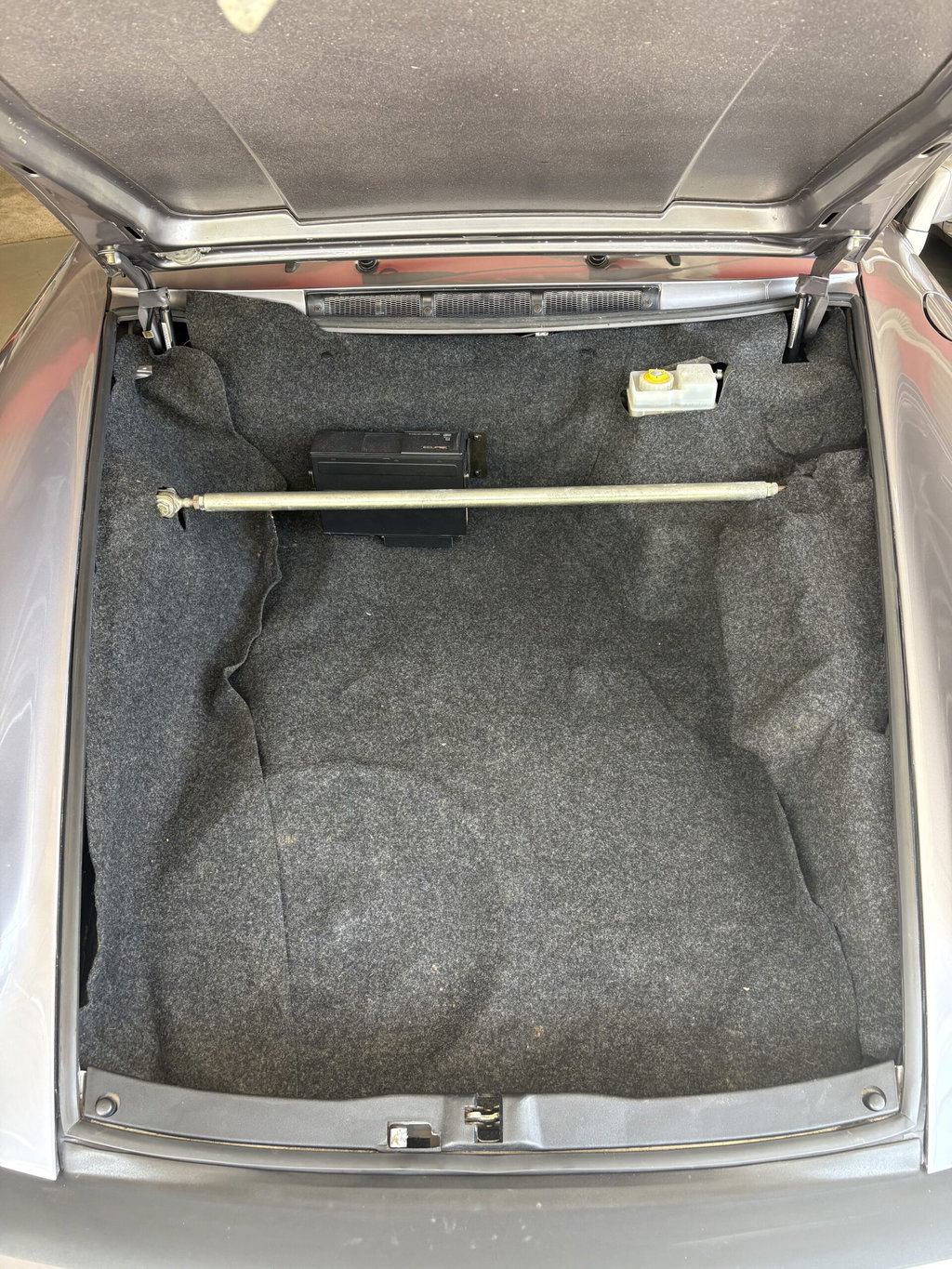 Porsche 911 Carrera 3.2 (US)